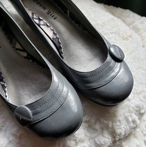 NIB Madden Girl kitten heels